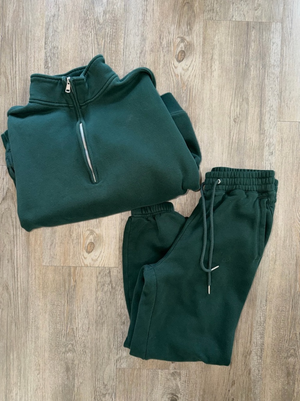 Abercrombie Green Jogger Sweatpants & Quarter zip sweatshirt